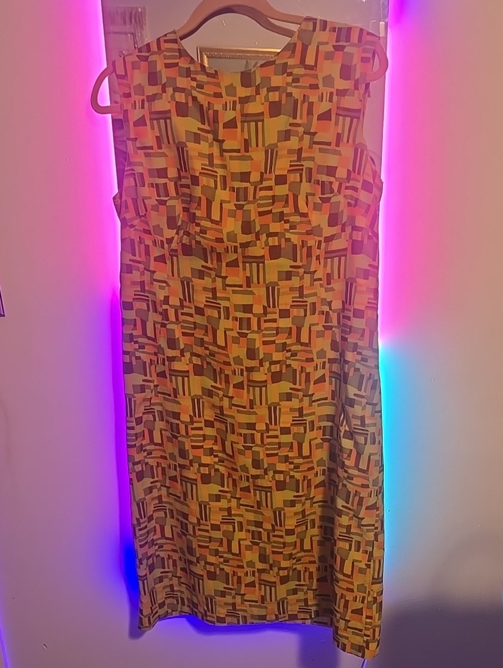 Sleeveless Geometric Print Shift Dress